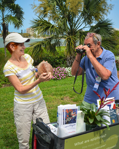 Volunteers Enrich the Experience of Selby Gardens’ Visitors
